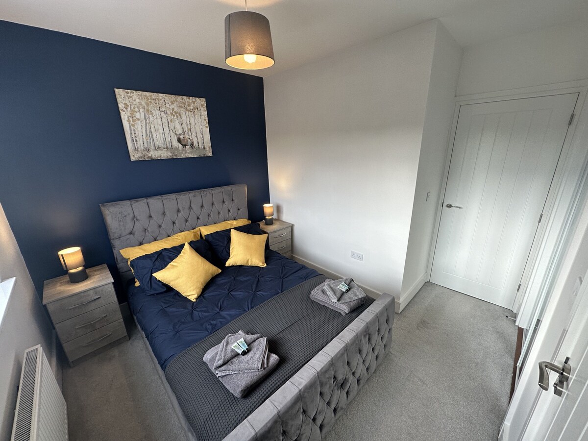 3 Bed House | Business or Leisure | Free Parking