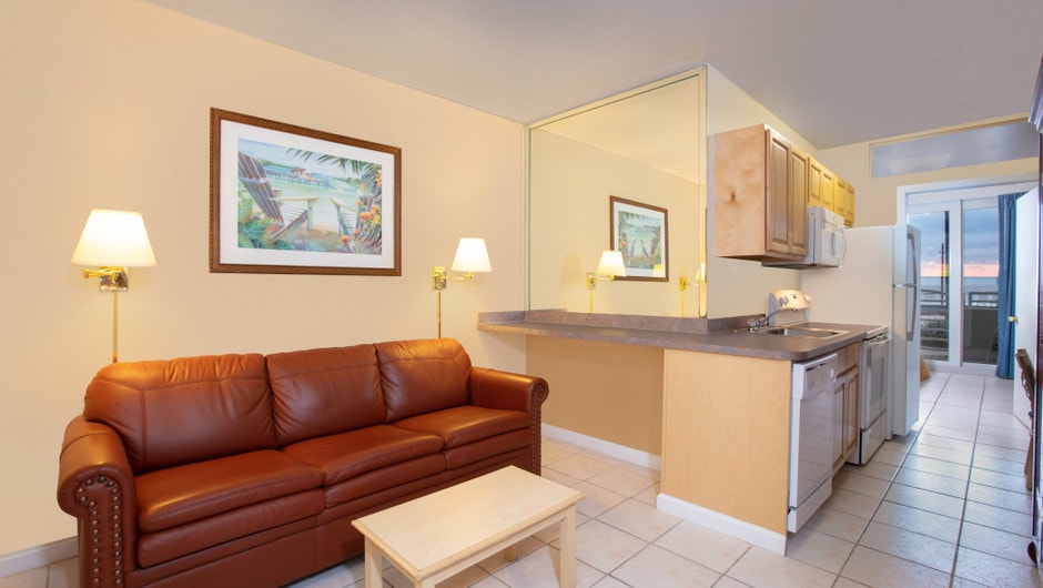 Enjoy a Hassle-free Stay! 3 Relaxing Units, Pool