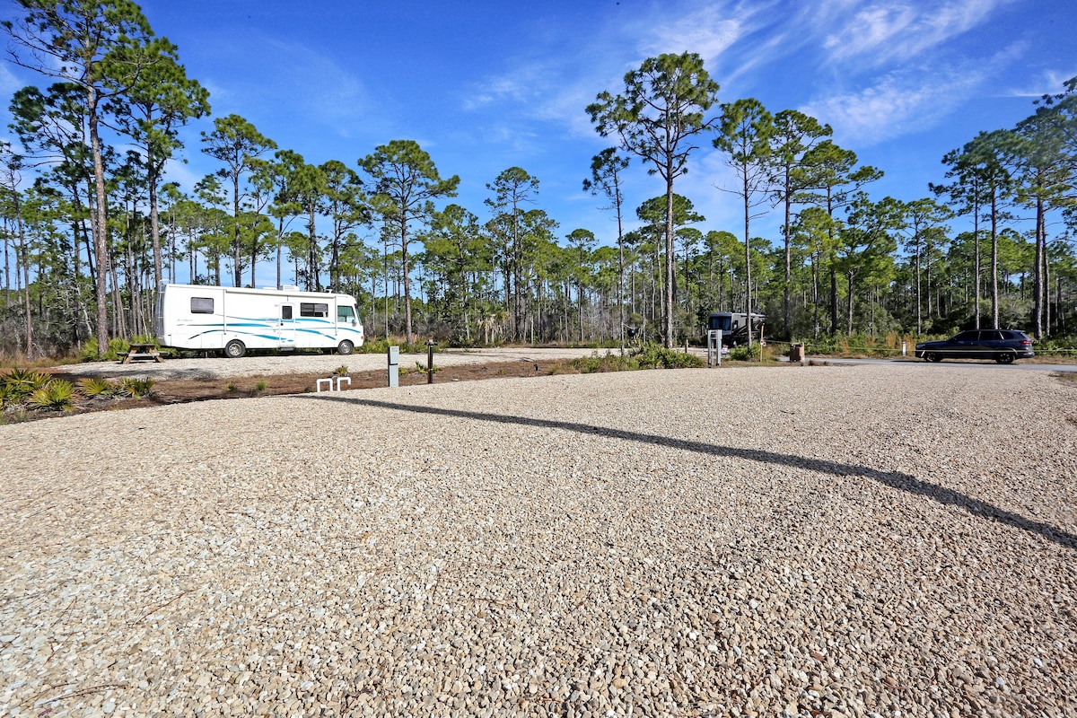 RV Site, Full Hookups, Good Parking ~ One More Day