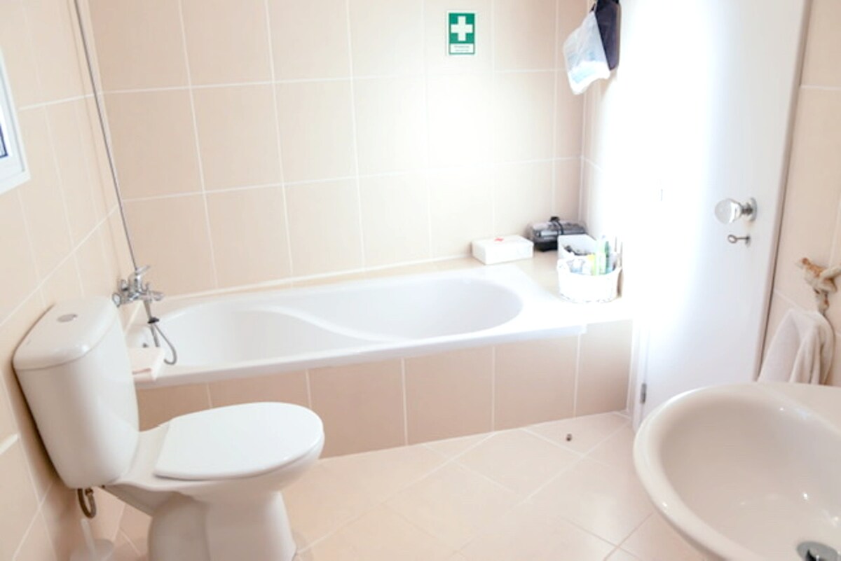 Spacious apartement for 6 ppl. at Levada Grande