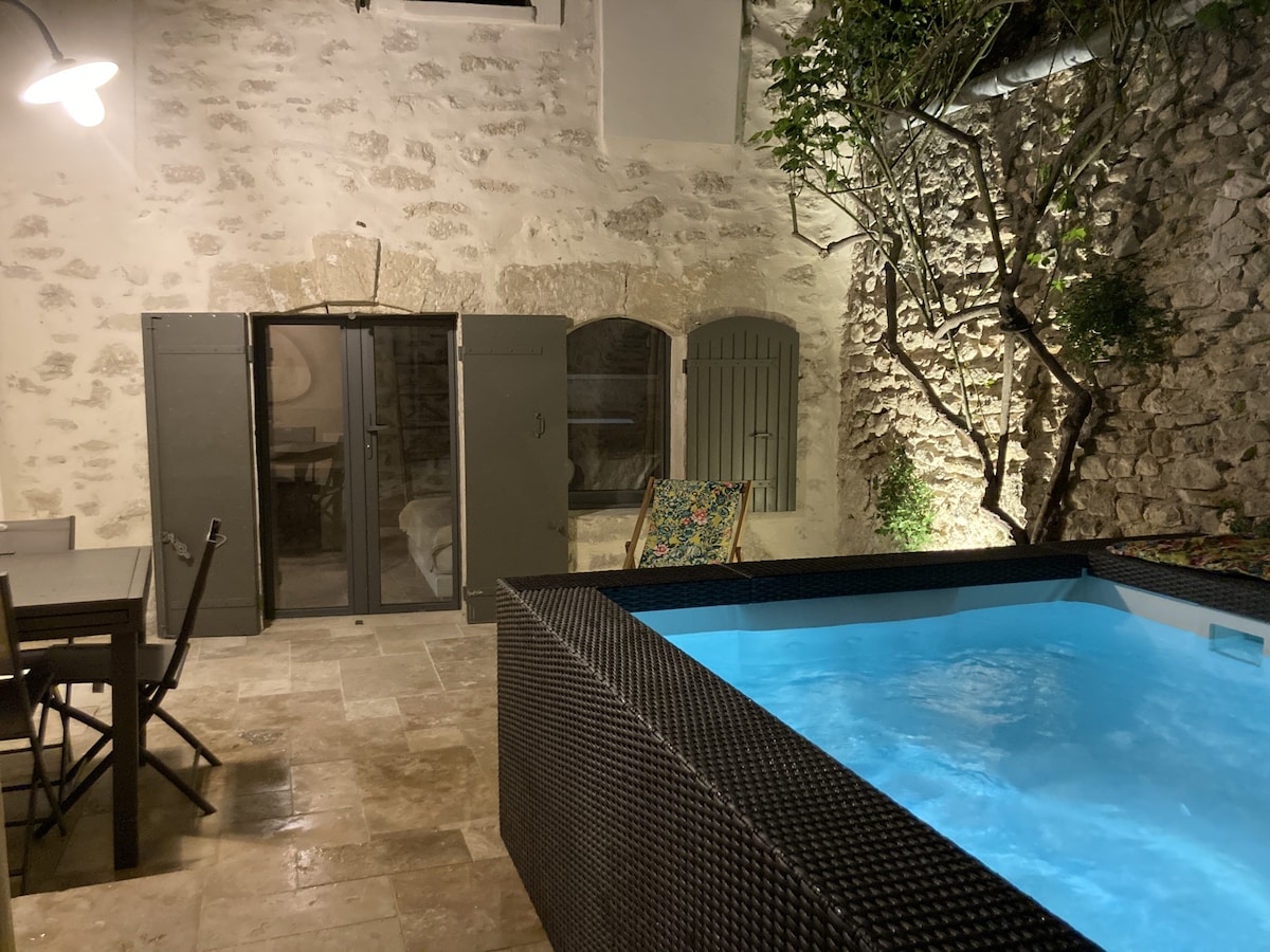 Cosy village house, secret patio, pool