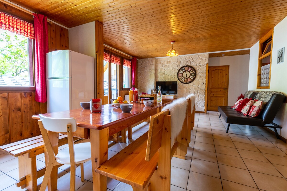 Appartement 100 m away from the slopes for 12 ppl.