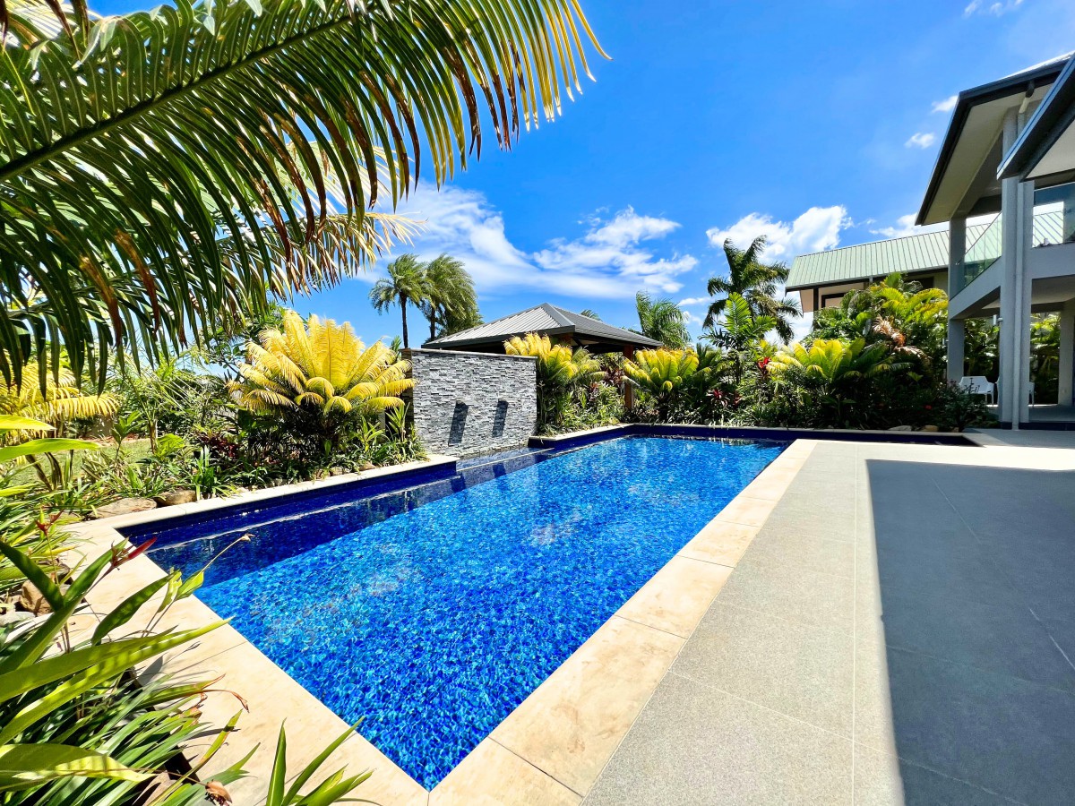 5BR Private Villa | Private Pool | BBQ | Modern