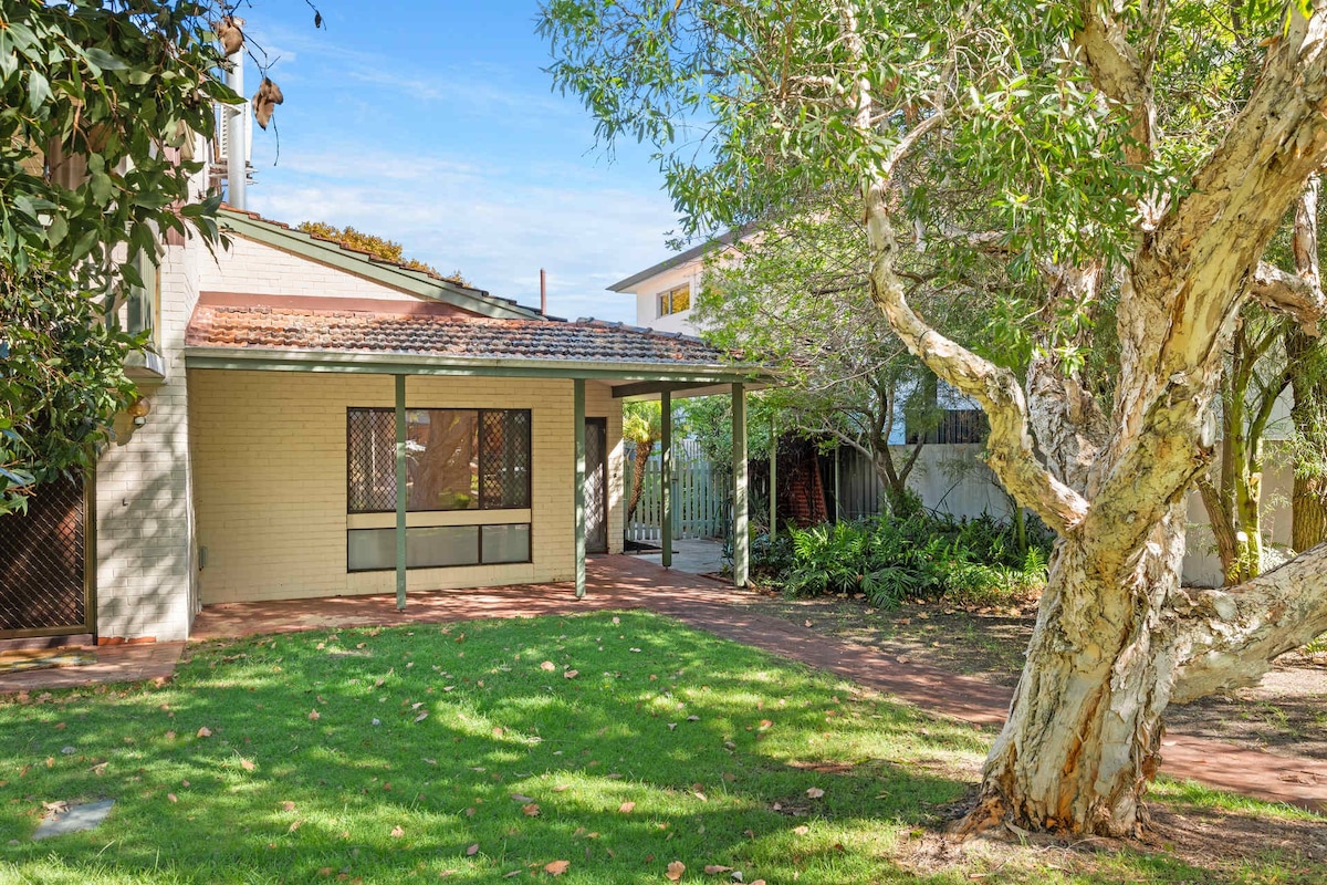 Applecross Village Gem 2BR