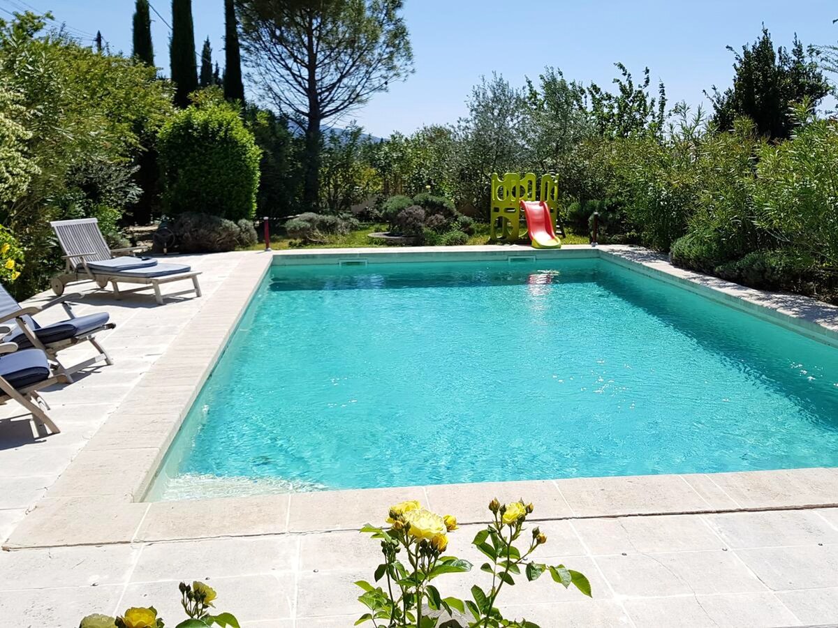 Villa for 11 ppl. with swimming-pool at Seguret