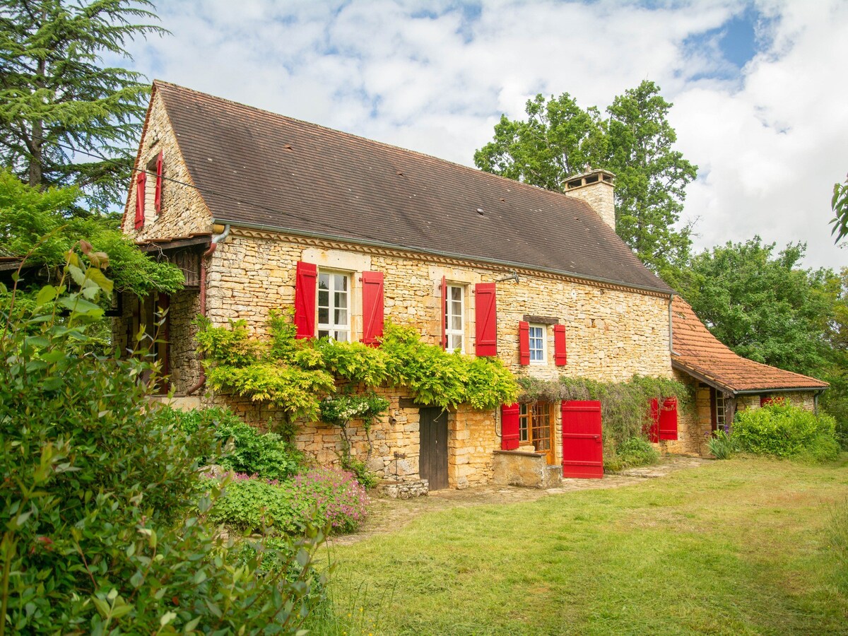 Lovely quiet stay for a couple with private pool