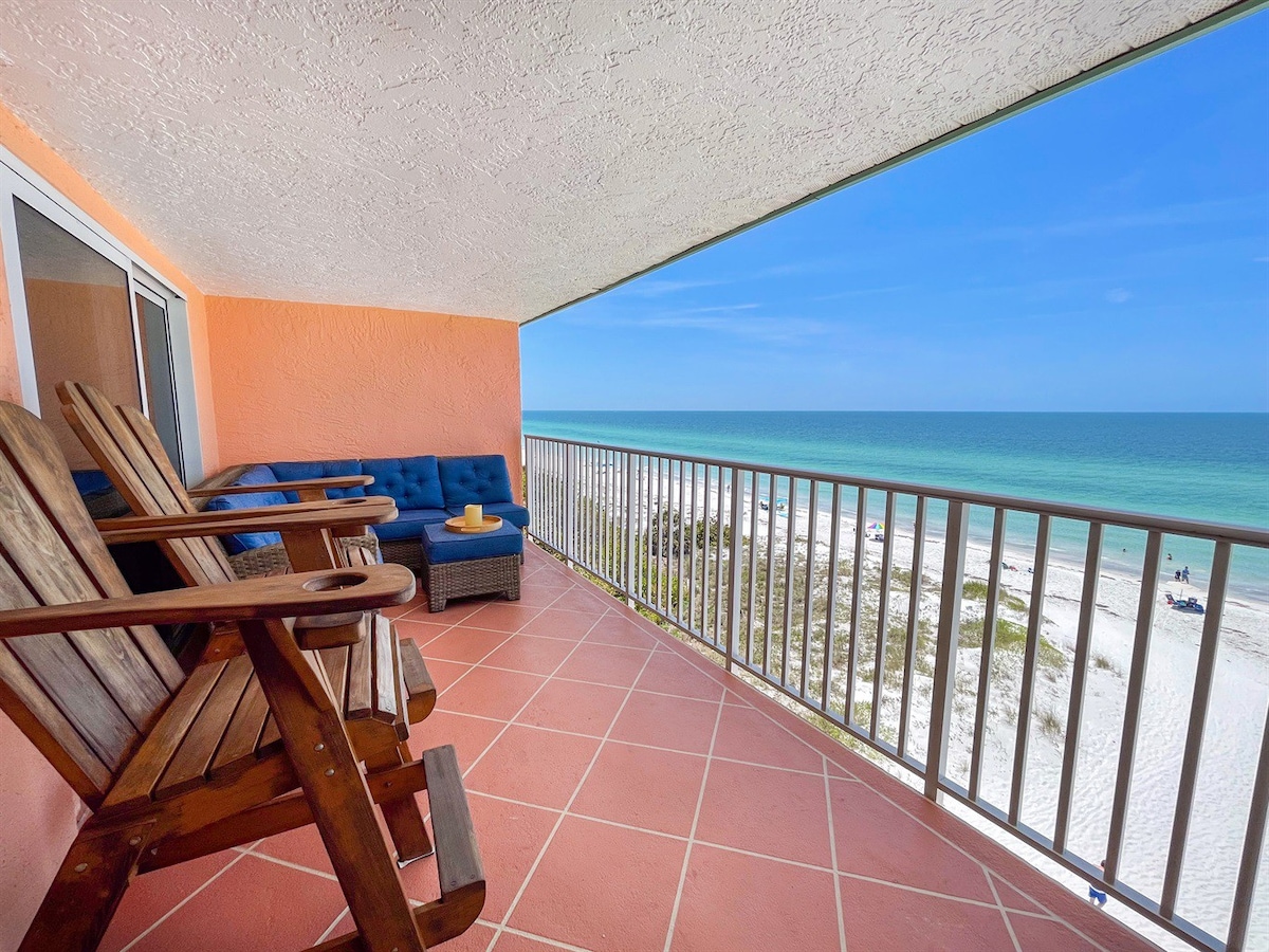 Oceanfront 3/2 with 180-Degree Views!