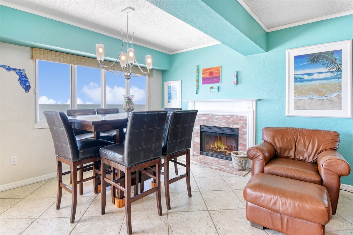 Oceanfront 3/2 with 180-Degree Views!