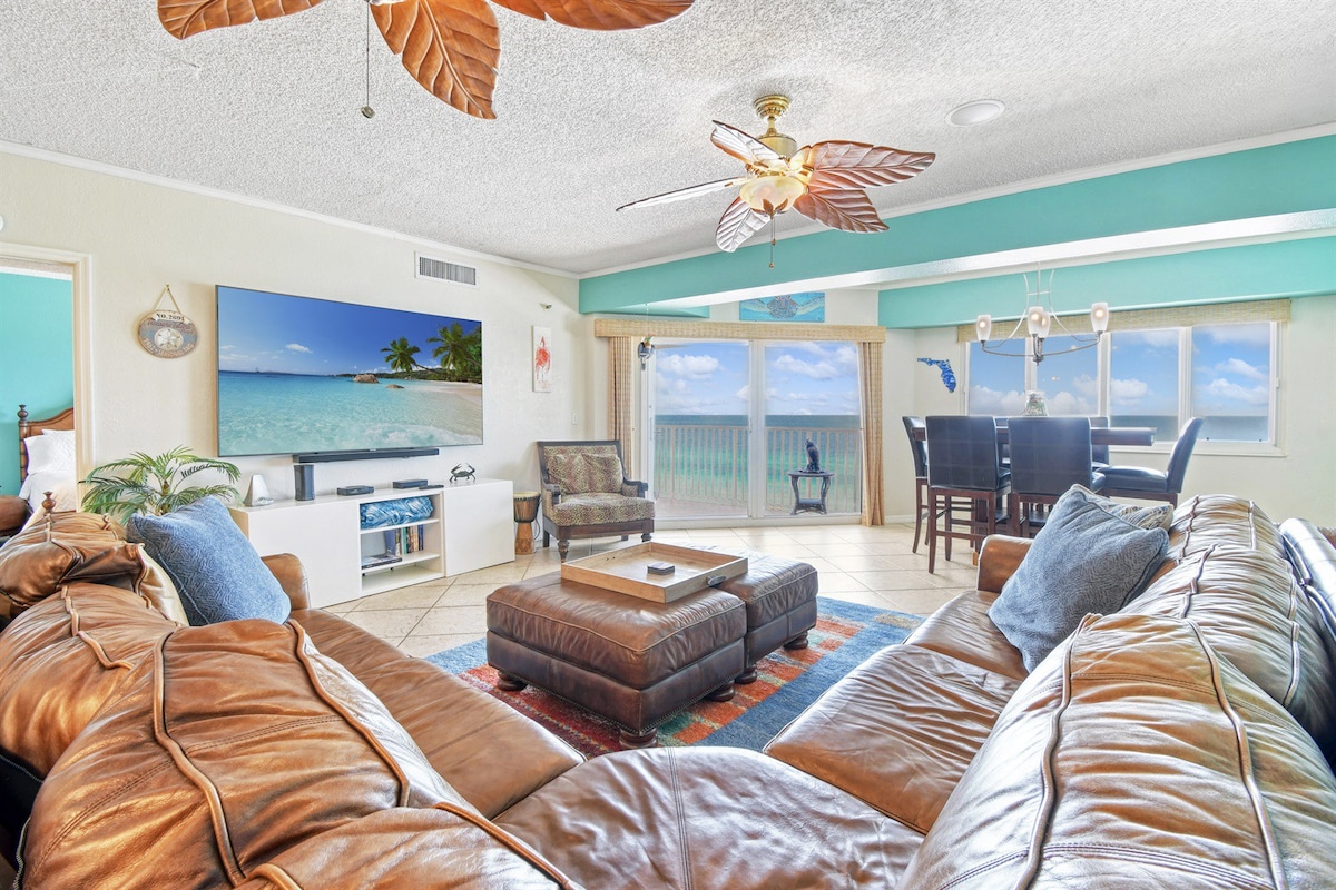 Oceanfront 3/2 with 180-Degree Views!