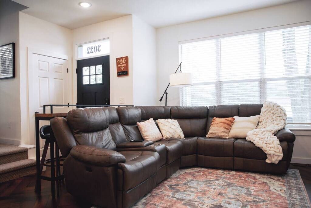 3BR Cottage near UofA and MTB