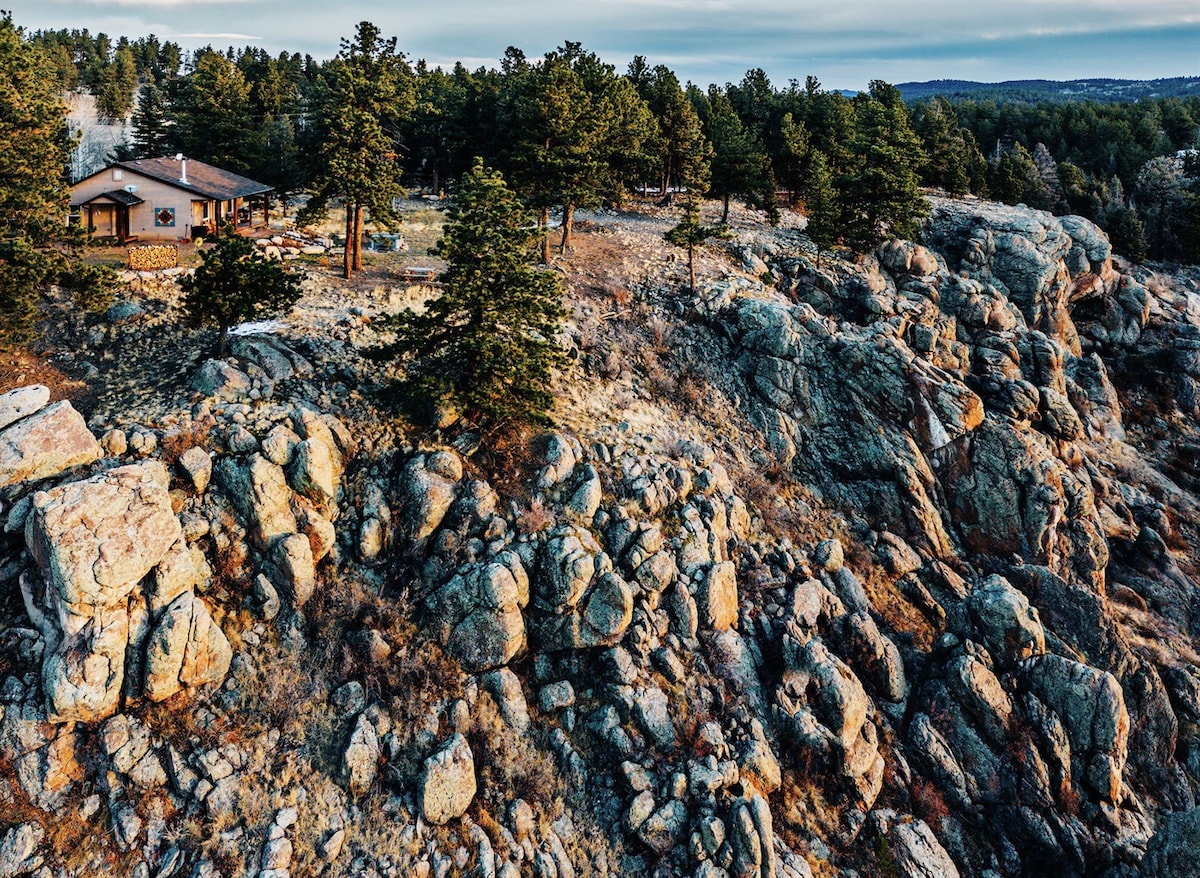 Sunflower Cabin | Pikes Peak Views | Hot Tub