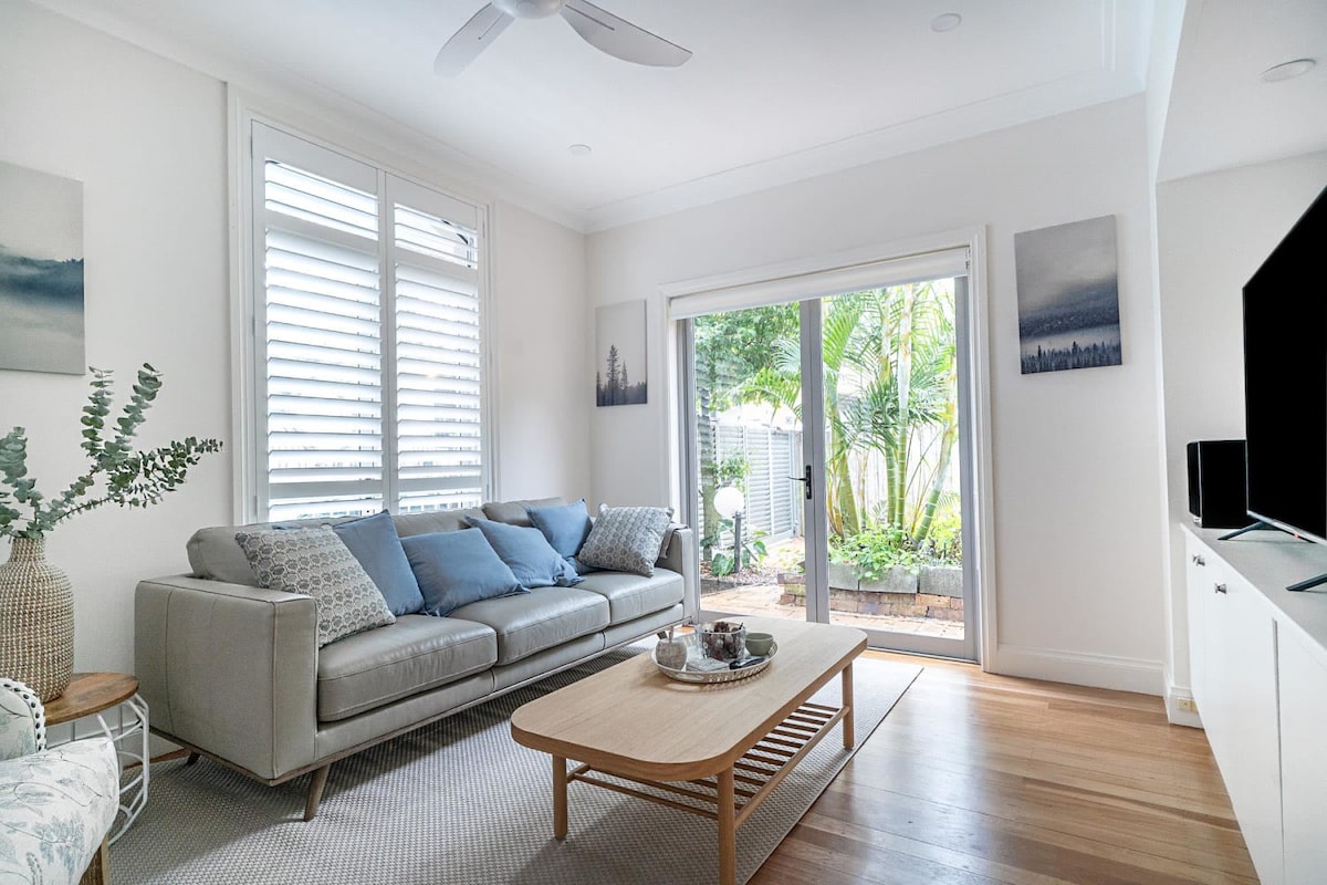 Stylish Home in the heart of Newtown