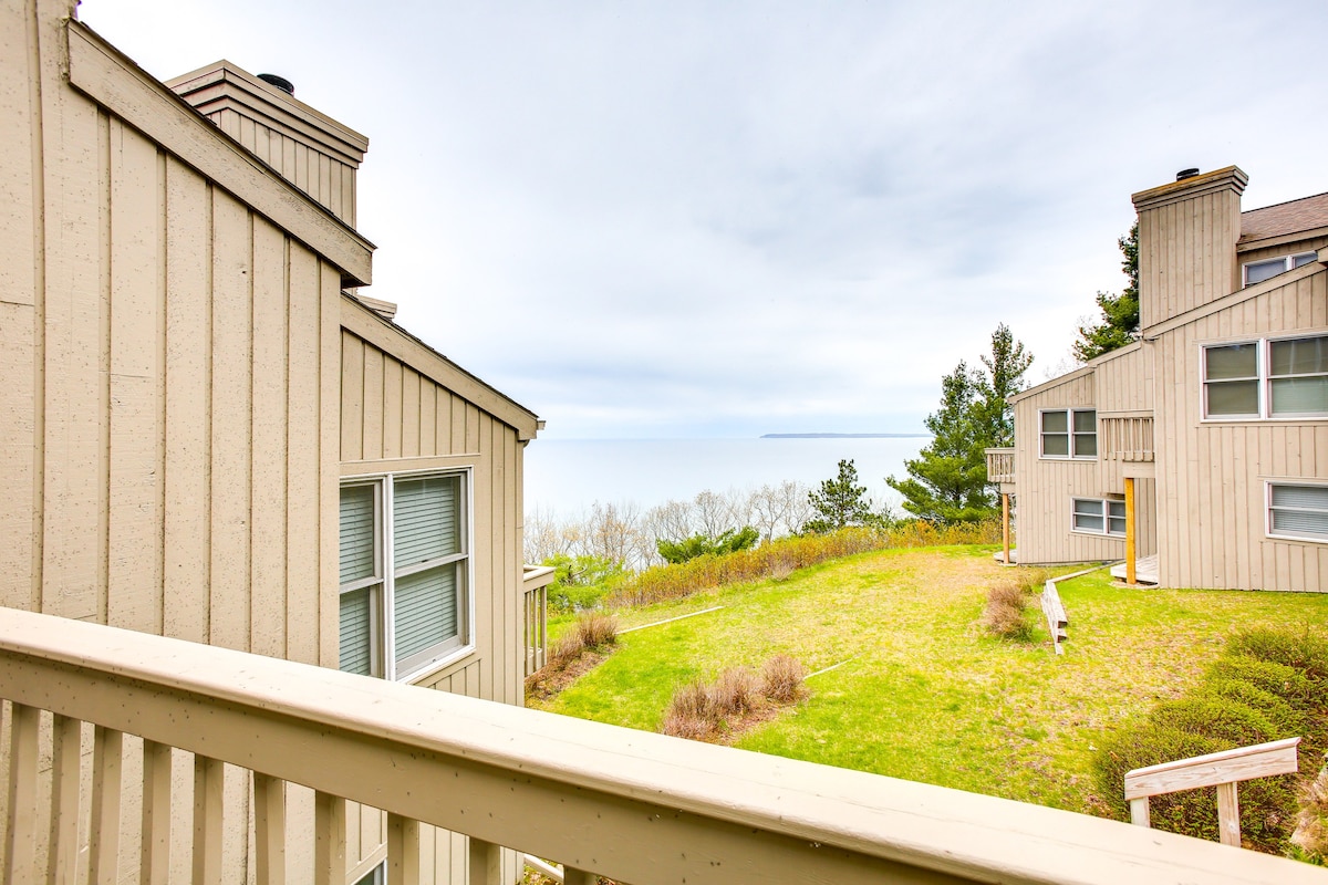 Glen Arbor Vacation Rental w/ Views of Lake!