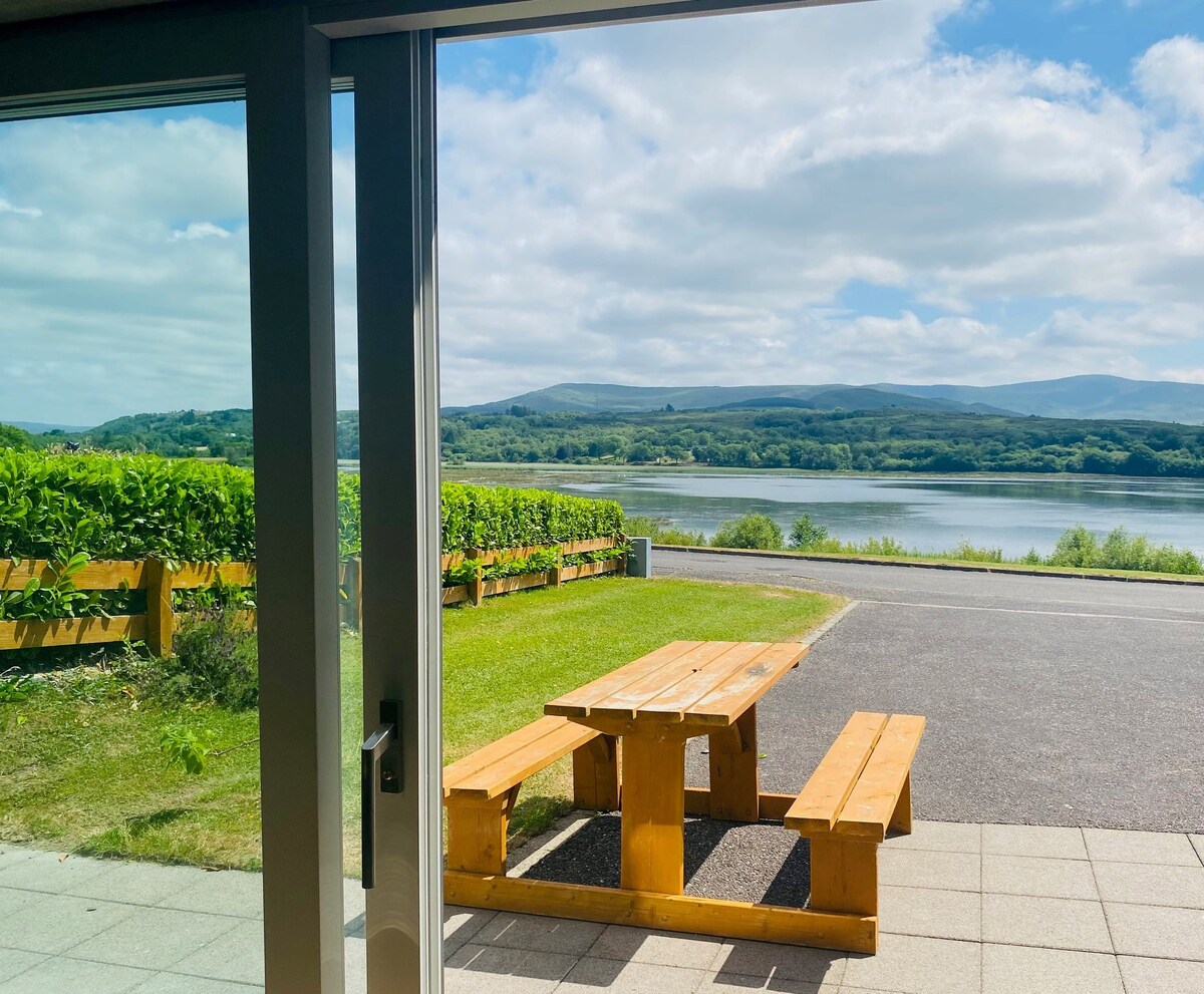 3 bedroomed house with view of Kenmare Bay Estuary