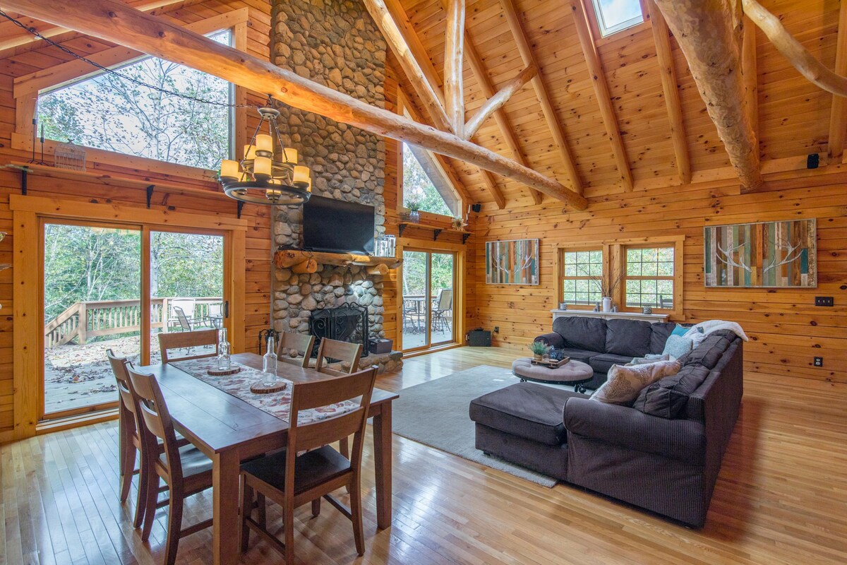 4 bedroom lodge near Cantwell Cliffs