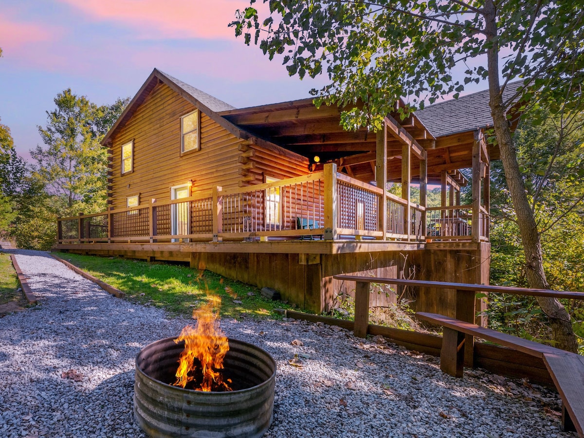 Rent 2, Get 1 Free in April-Pool lodge on 17 acres