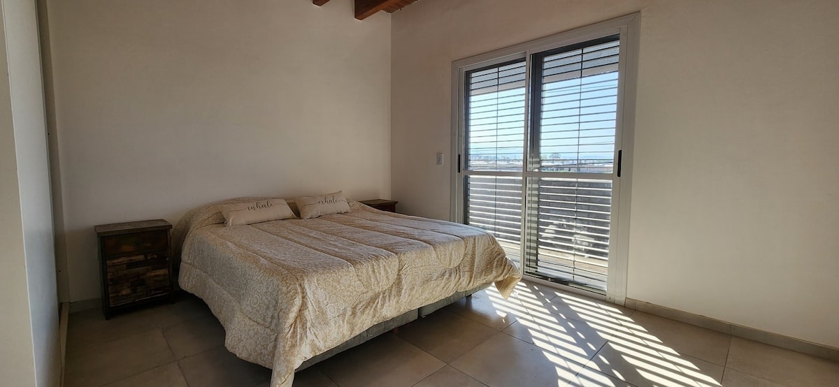 Comfortable Apartment with Parking in Mendoza.