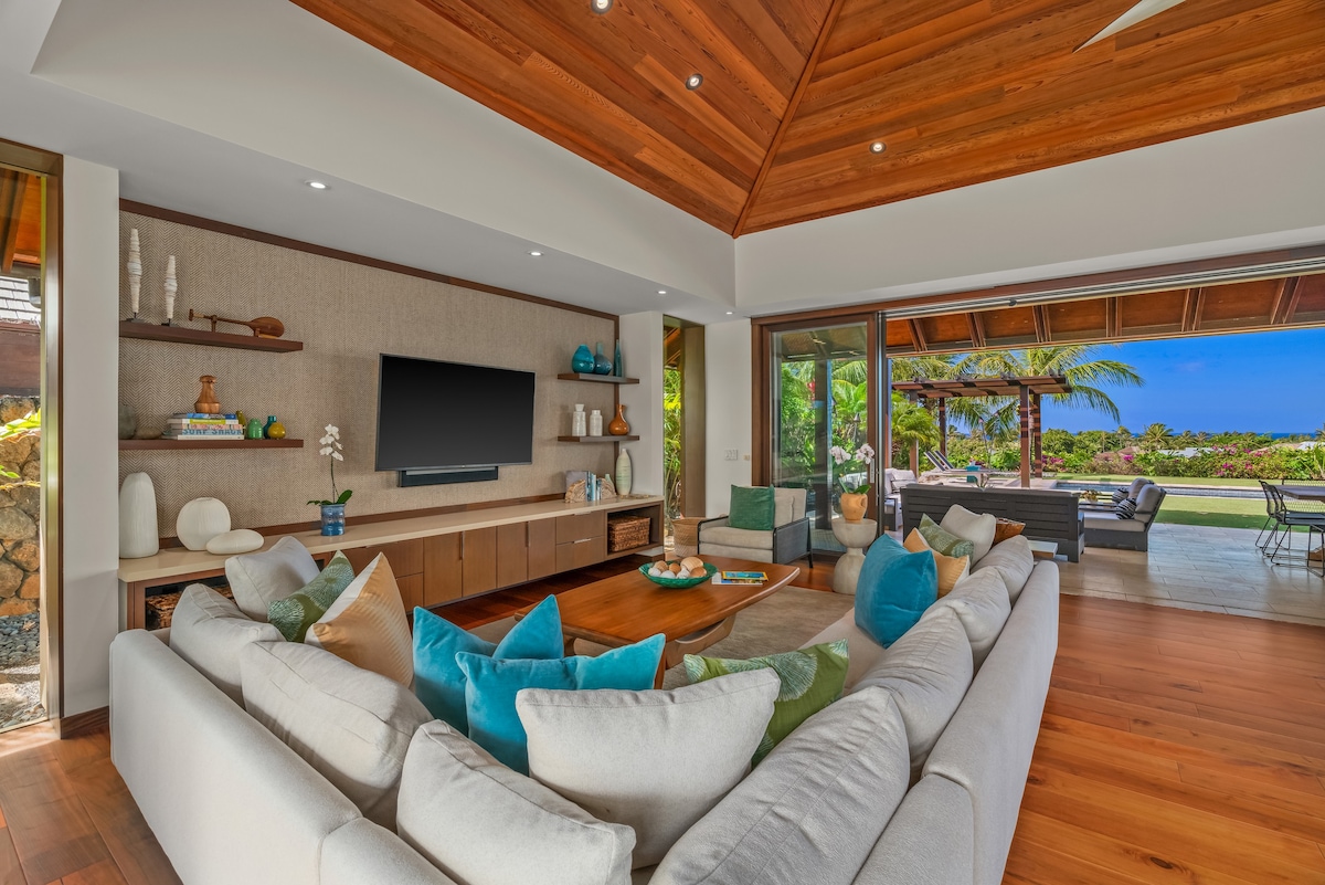 Luxury 4 bedroom home with Ocean Views