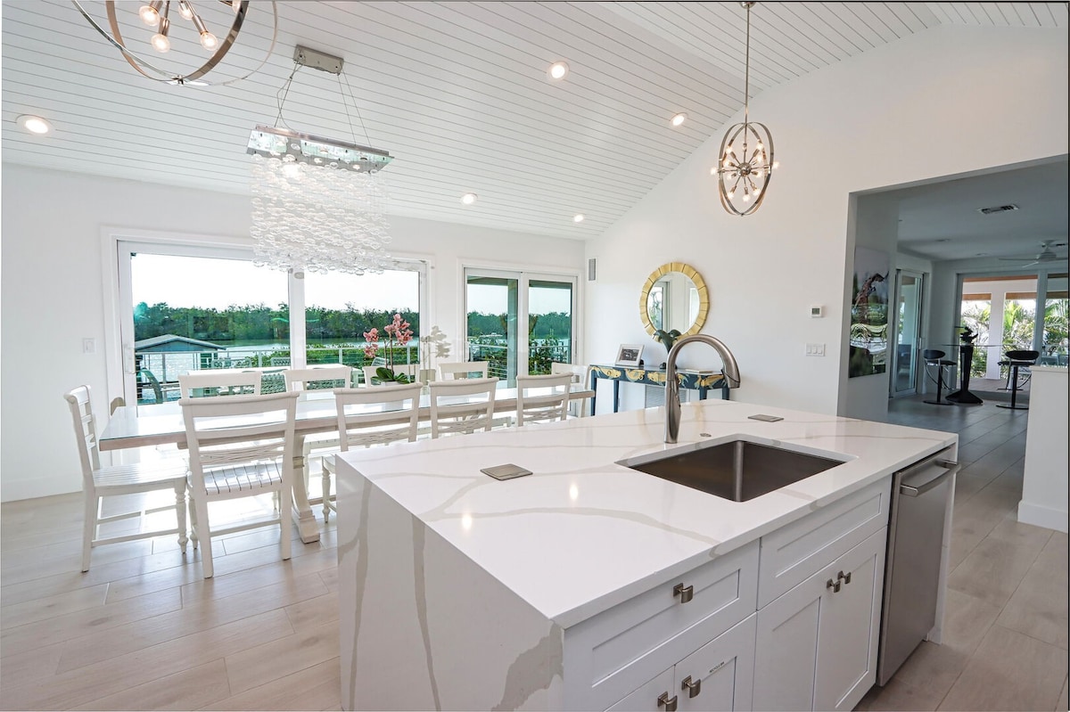 Magnificent Home on Captiva! - Dolphin Cove