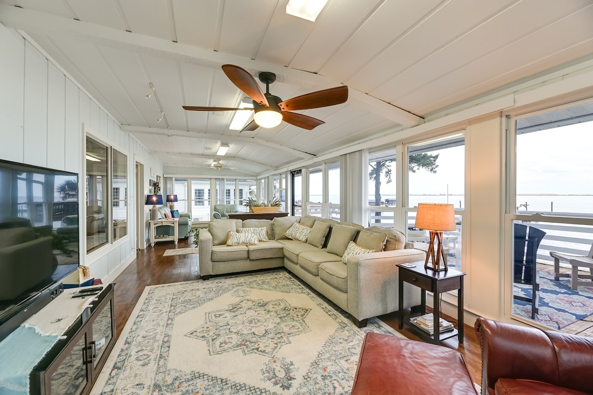Pamlico River Vacation Rental w/ Game Room