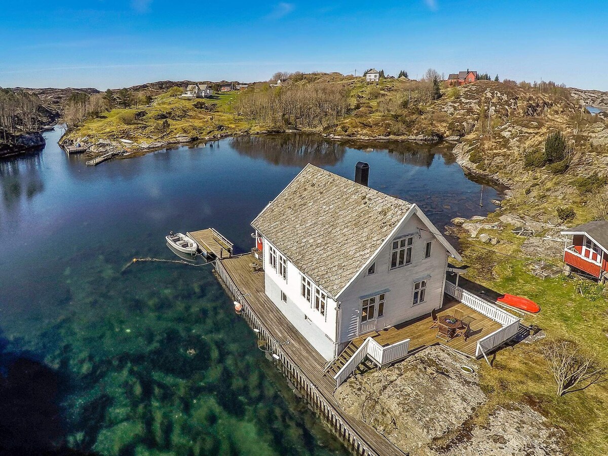 位于byrknesøy的6人度假屋