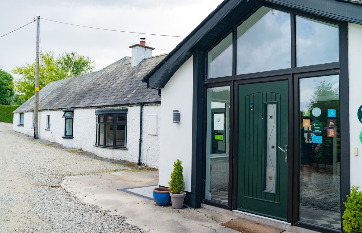 Traditional Newly Refurbished Cottage for 6 guests