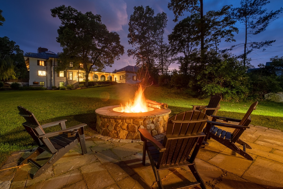 Boston Mansion | Heated Pool | Fire Pit | Tennis