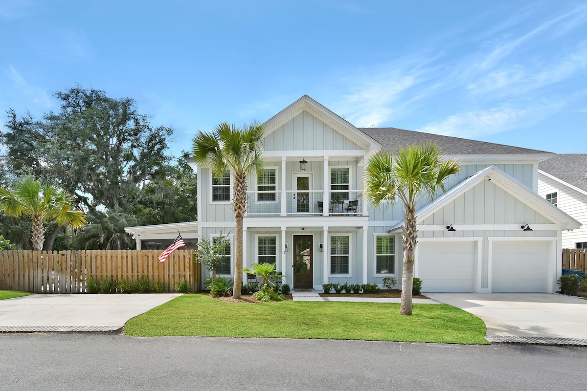 NEW 5 bed/3 bath Home with Heated Saltwater Pool
