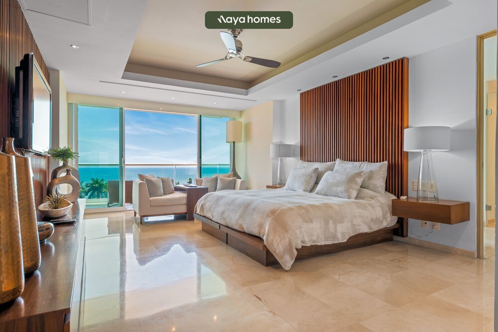 Luxury Oceanfront 4BR Condo - Pool - Ocean View