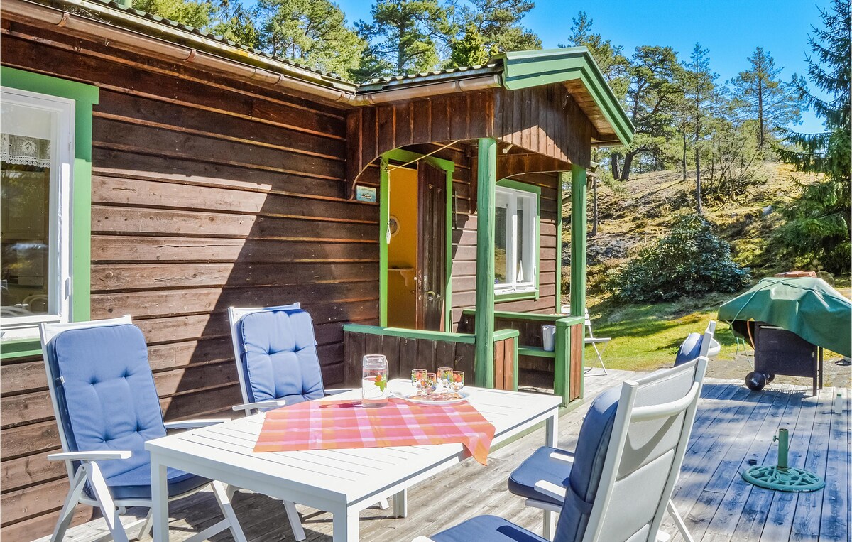 Awesome home in Nynäshamn with sauna