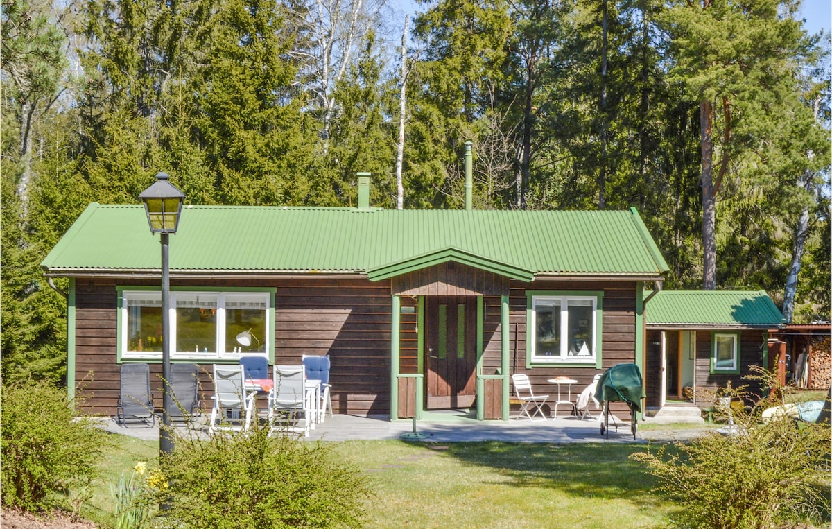 Awesome home in Nynäshamn with sauna