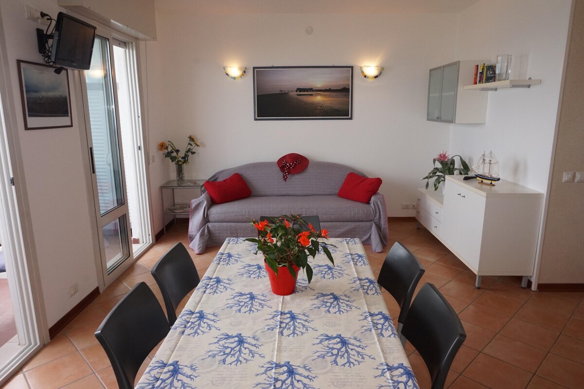 Fancy 3-room apartment in Lignano by the beach by