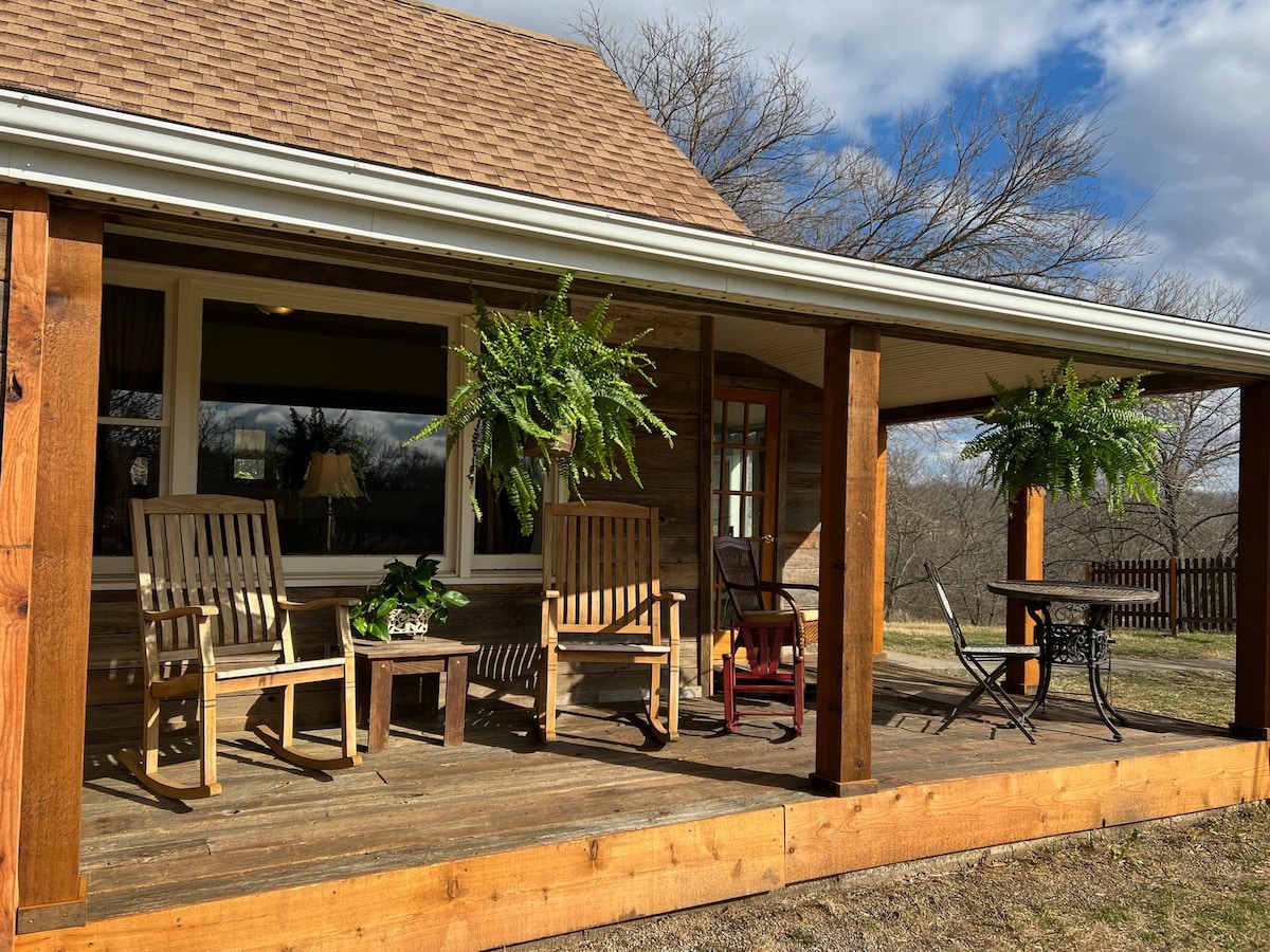 Robyn's Nest Farmhouse at SundanceKC