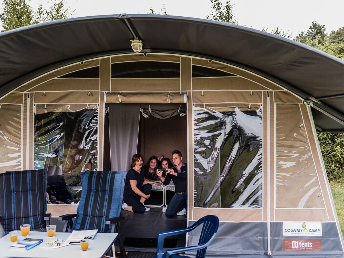 位于Echternacherbrück露营地的漂亮帐篷小屋