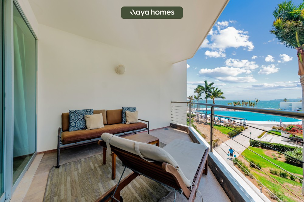 Incredible 2BR Unit -Beach View - Private Balcony