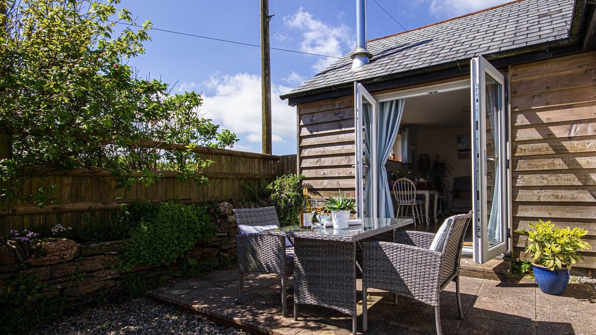 Swallow Cottage near Boscastle sleeps 2