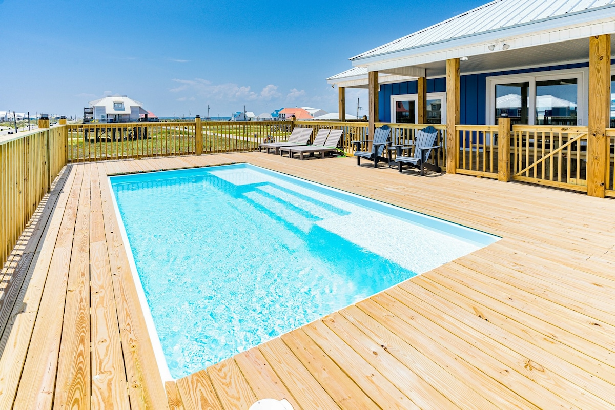 4BR home near beach with pool, deck, & Gulf views