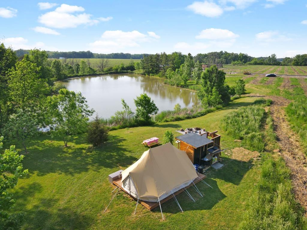 Twin Ponds Glamping Escape In Niagara Wine Region