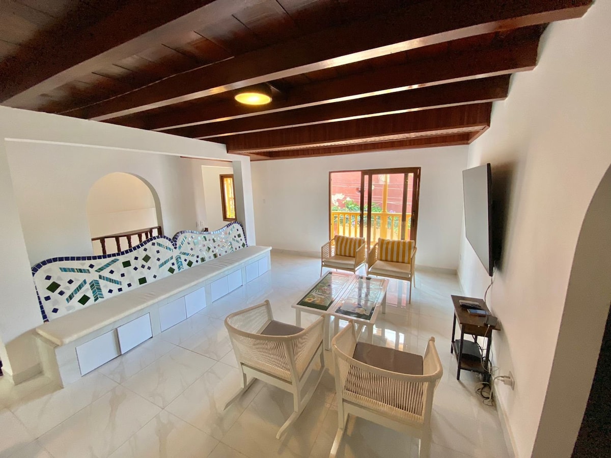 Old city luxury villa+rooftop heated jacuzzi