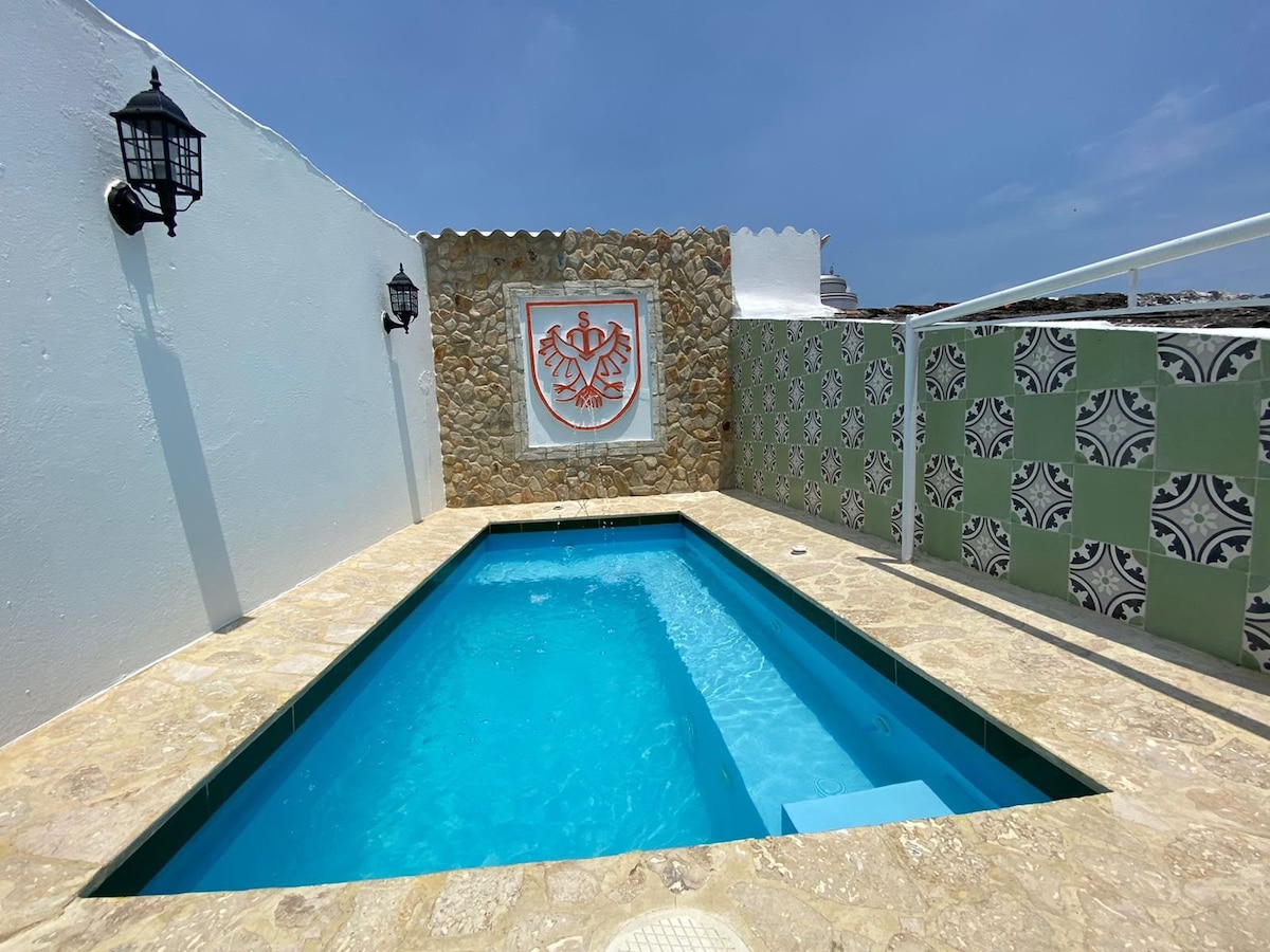 Old city luxury villa+rooftop heated jacuzzi