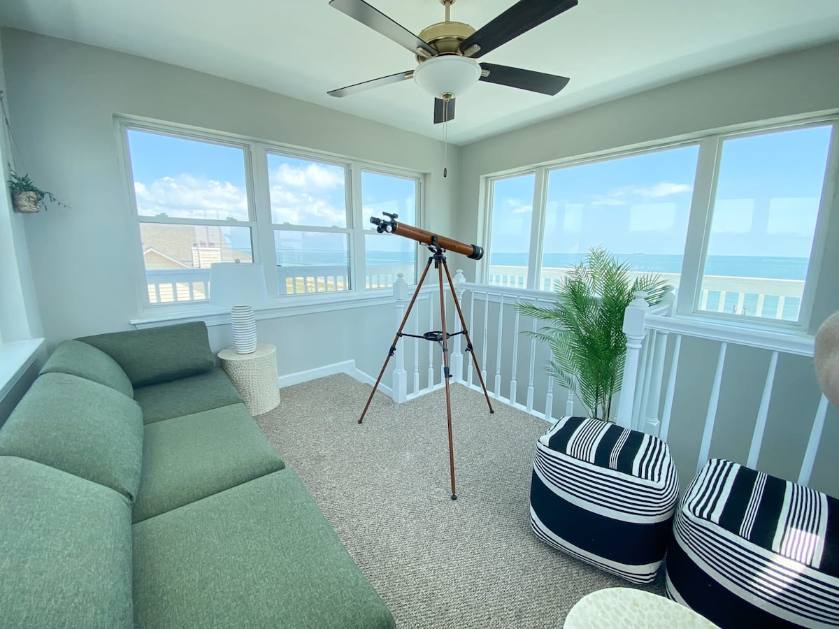 Newly Renovated 4 Bedroom Beach House on the Bay