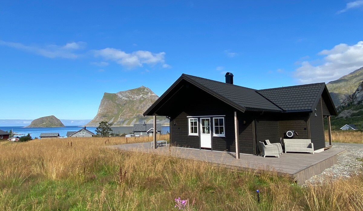 Tors Cabin at Haukland Beach