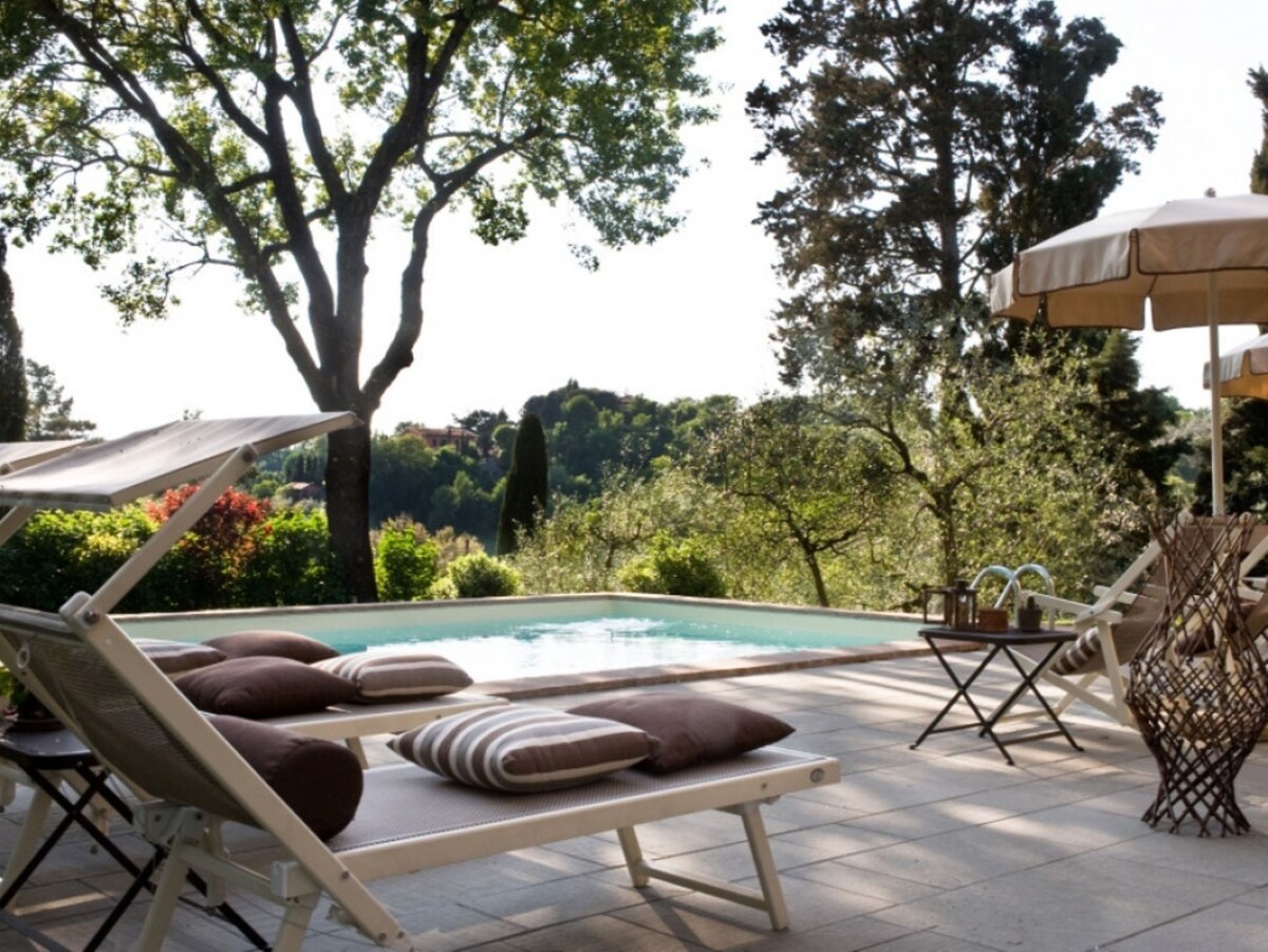 Villa leonetto, private pool and airco. Terranova