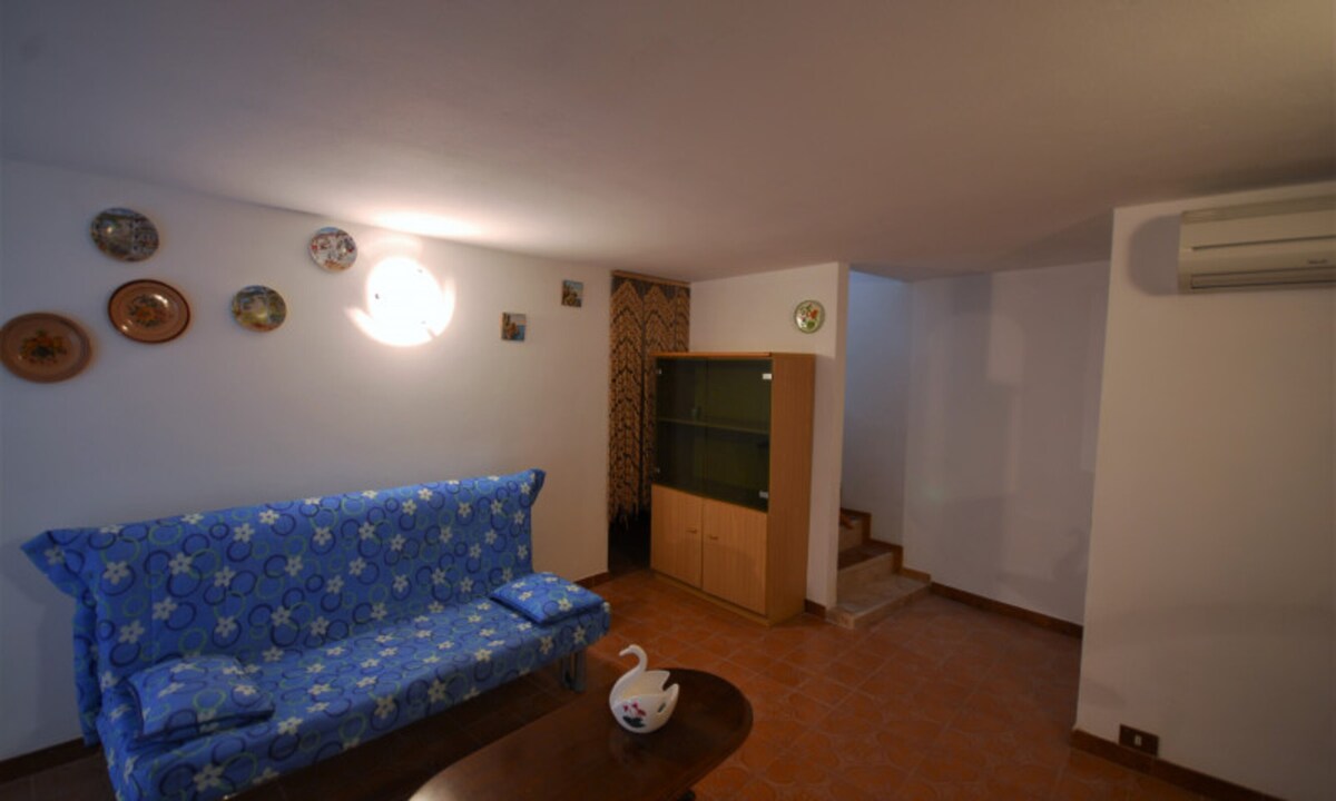 Well located apartment with swimming pool