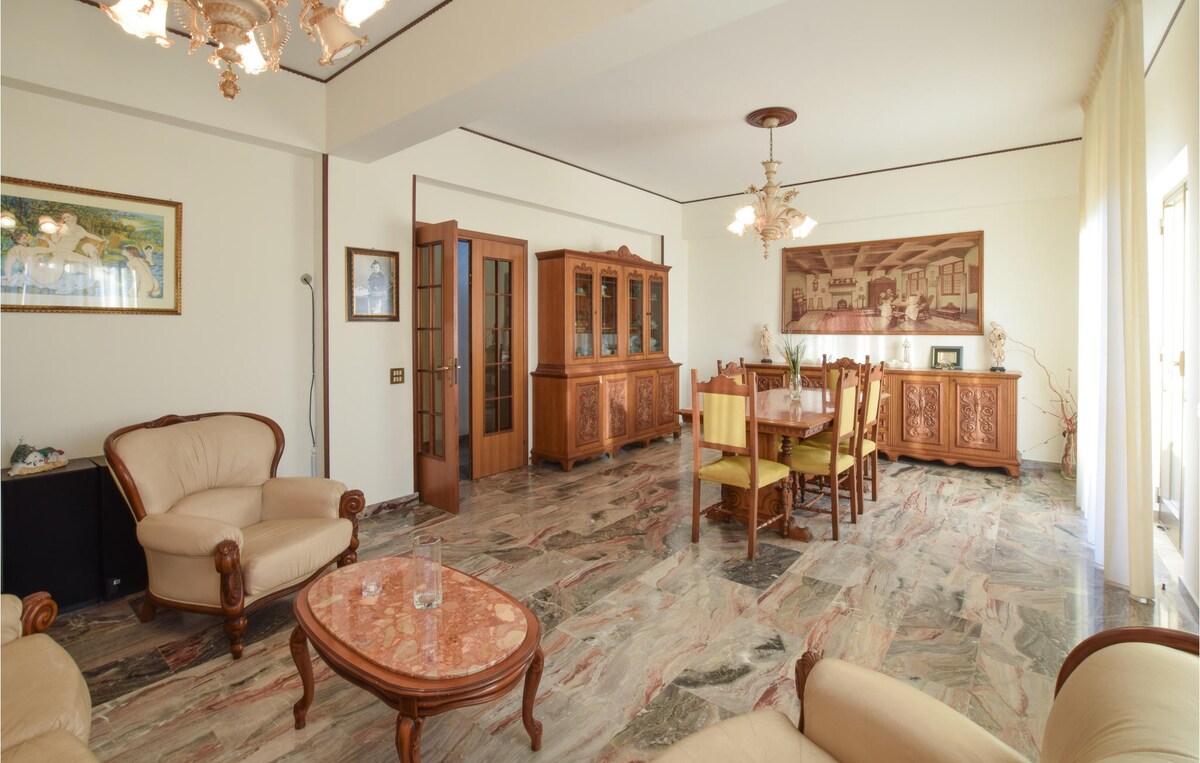 Lovely apartment in reggio calabria with WiFi