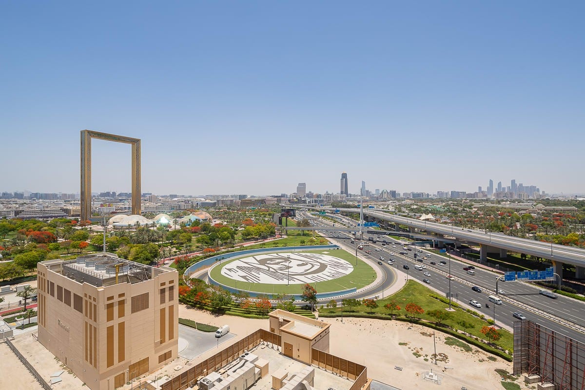 Contemporary 2BR w/ City & Dubai Frame Views!