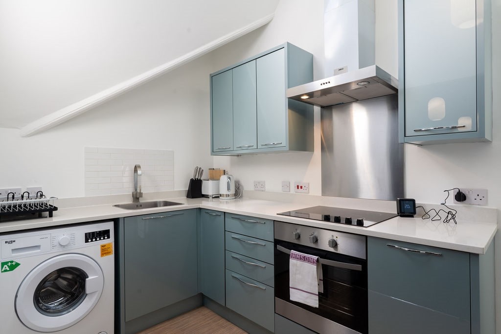 Your Apartment | Bristol Mortimer Road | 3 Bed TF