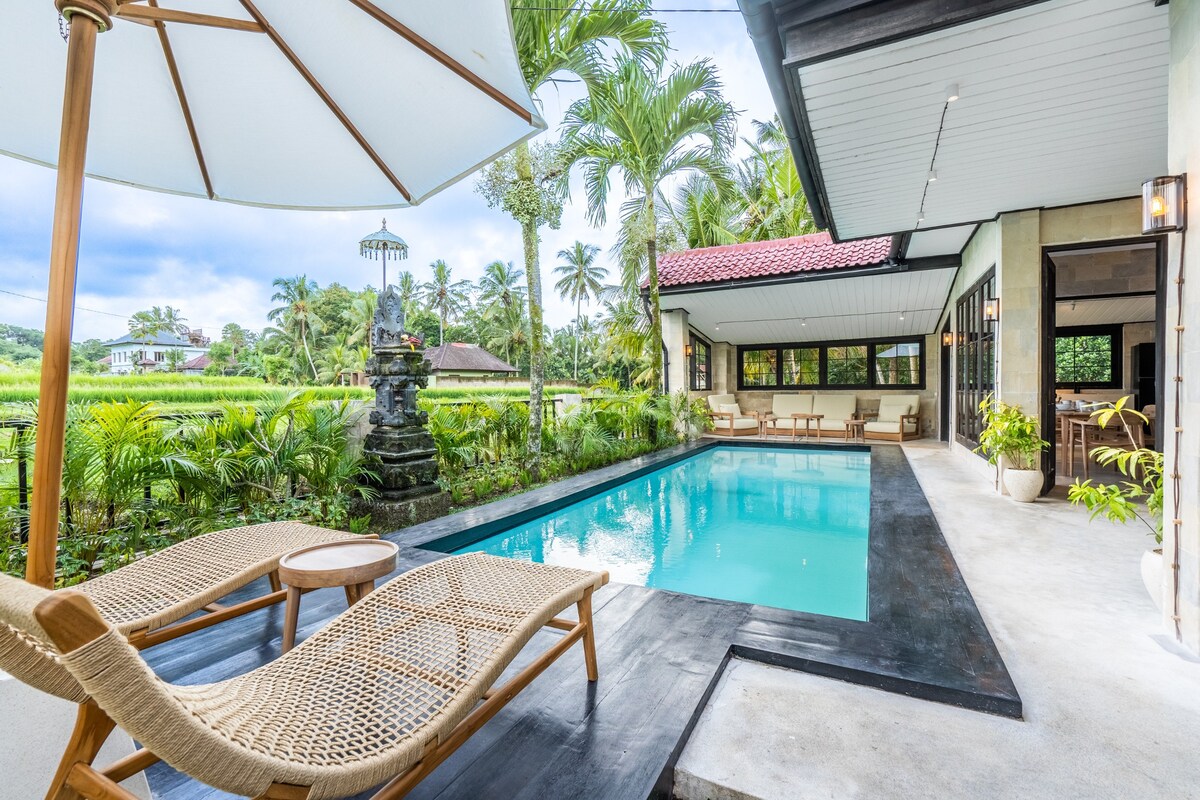 Elegant 2-Bedroom Rumah villa with Private Pool