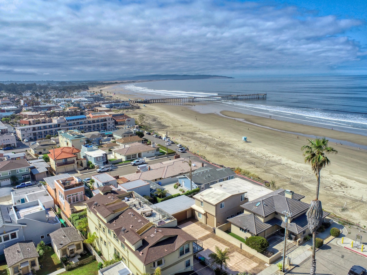 Endless Summer Beach Escape With Ocean Views