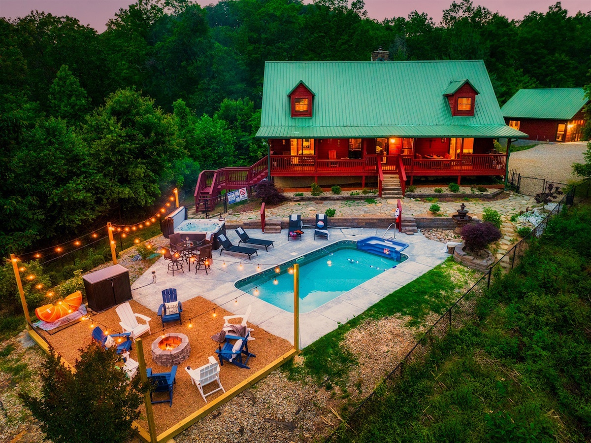 The GOAT Secluded Mtn Cabin w/ Outdoor Pool & more